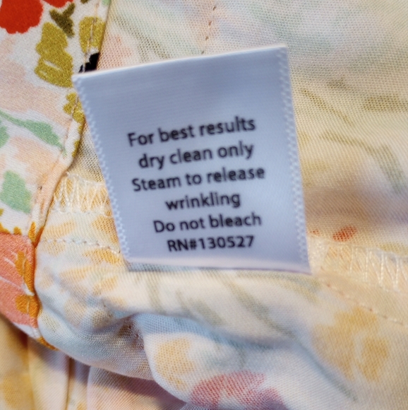 NEW SHORE Willow Romper in Muddled Bloom Size Small Boho Vacation Cottagecore - Picture 15 of 16